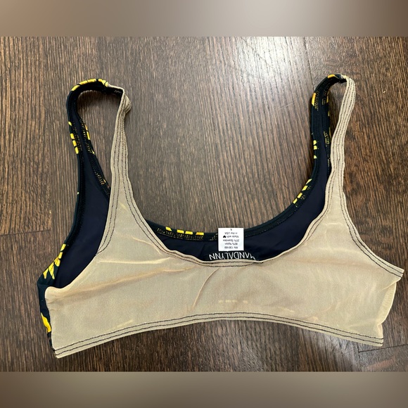 Mandalynn Sunflower Bikini. Size L. Like New (top&bottom) - Picture 3 of 5